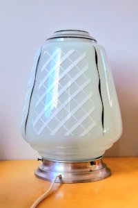 Lampe en opaline sérigraphiée art deco