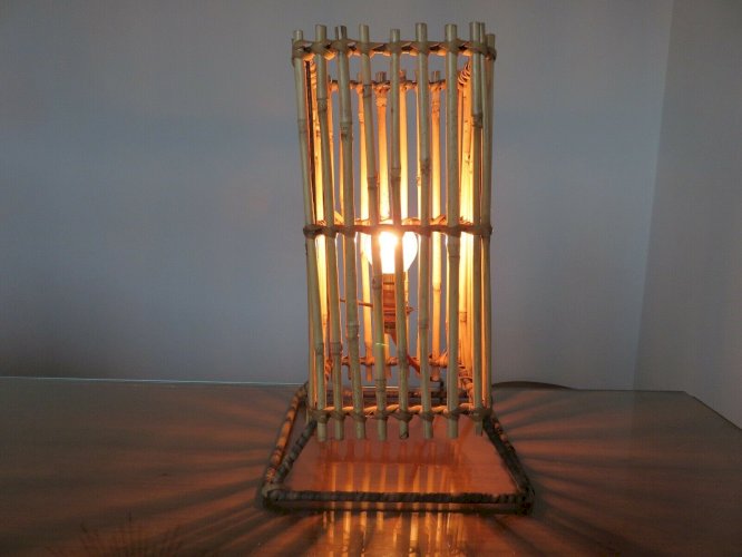LAMPE EN ROTIN BAMBOU ANNEES 50 VINTAGE