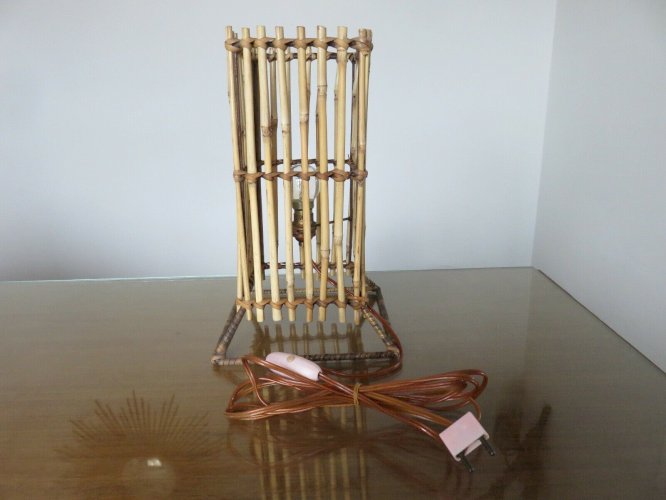 LAMPE EN ROTIN BAMBOU ANNEES 50 VINTAGE