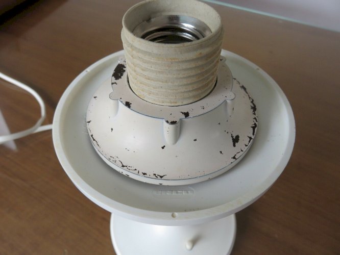 LAMPE  ERCO 3175  POLYCARBONATE ET LAITON GERMANY ANNEES 60 70
