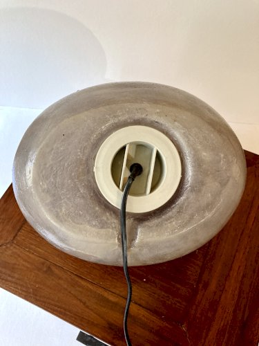 Lampe "galet" en résine