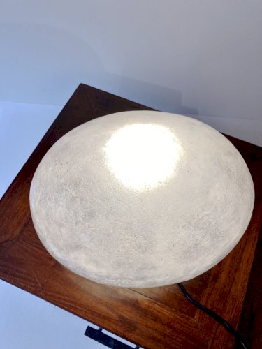 Lampe "galet" en résine
