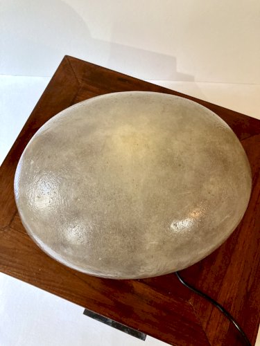 Lampe "galet" en résine