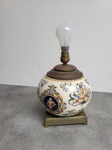 dot