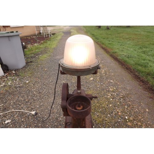 Lampe industrielle Alfa-laval fonte et verre