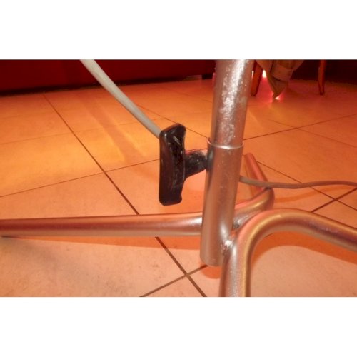 Lampe industrielle fer et plastic