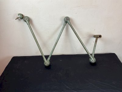 Lampe ,Jielde 3 bras industriel no gras Ravel