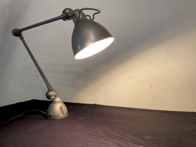 Lampe Jielde ou style ,prototype ? 2 bras industriel no gras Ravel