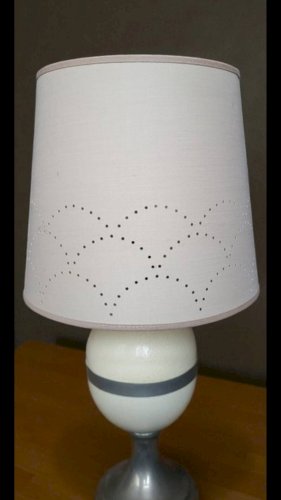 Lampe Œuf dAutruche signé Christian Dior