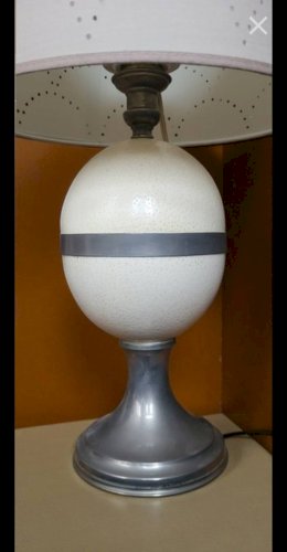 Lampe Œuf dAutruche signé Christian Dior