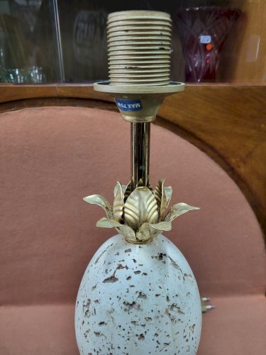 LAMPE OXFORD EN TRAVERTIN LAITON ET STRATIFIE