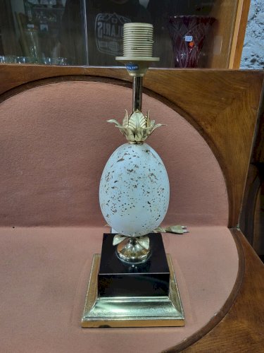 LAMPE OXFORD EN TRAVERTIN LAITON ET STRATIFIE