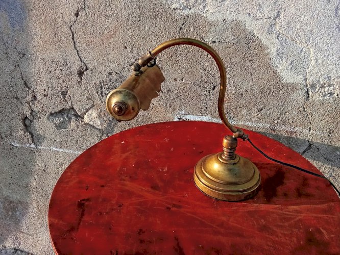 Lampe piano ancienne en laiton