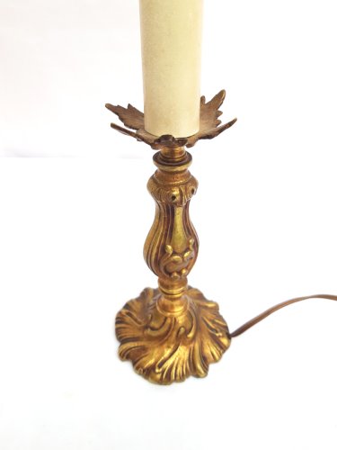 Lampe pied bronze doré 19ème toile de Jouy aux putti