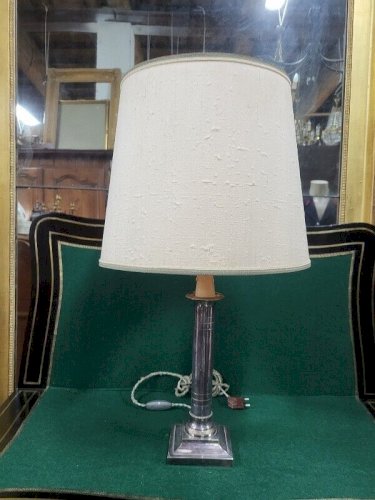LAMPE PIED EN METAL ARGENTE