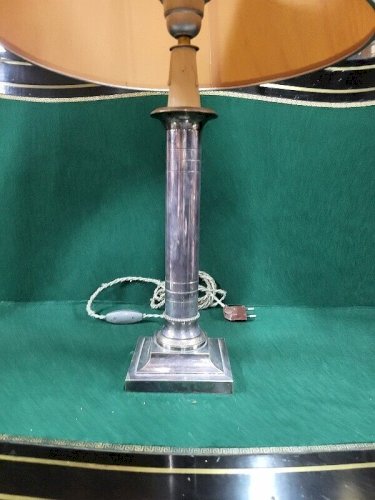 LAMPE PIED EN METAL ARGENTE