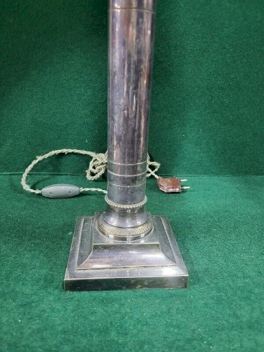 LAMPE PIED EN METAL ARGENTE