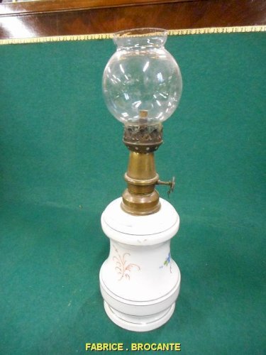 LAMPE PIGEON A PETROLE