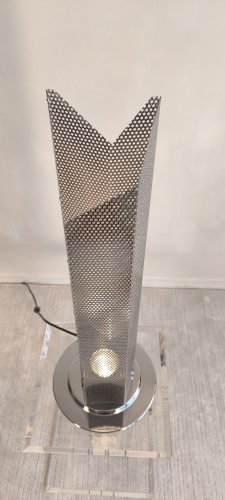 ✨?️? Lampe postmoderne « Skyscraper » – Italie, années 1980 ??️✨