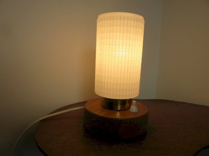 LAMPE SCANDINAVE EN BOIS, LAITON ET VERRE GAUFRE ANNEES 70 VINTAGE