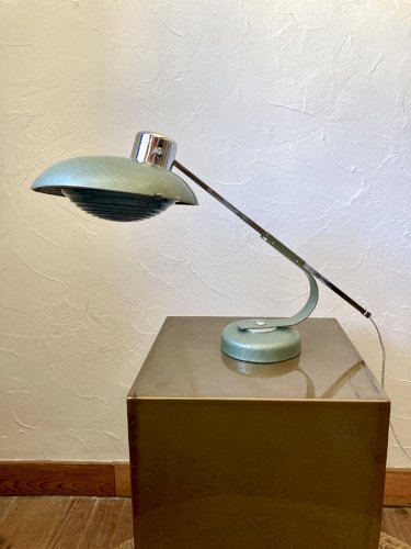 Lampe télescopique Solère, peinture martelée & diffuseur bleu, années 1950