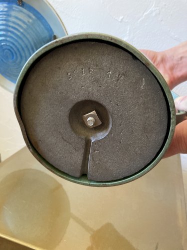 Lampe télescopique Solère, peinture martelée & diffuseur bleu, années 1950