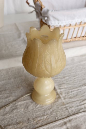 Lampe tulipe en albâtre à poser vintage