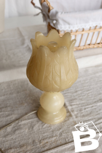 Lampe tulipe en albâtre à poser vintage