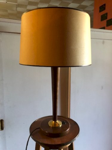 lampe Unilux en bois et laiton années 50