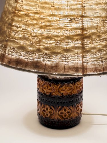 Lampe vintage en céramique relief et abat-jour laine