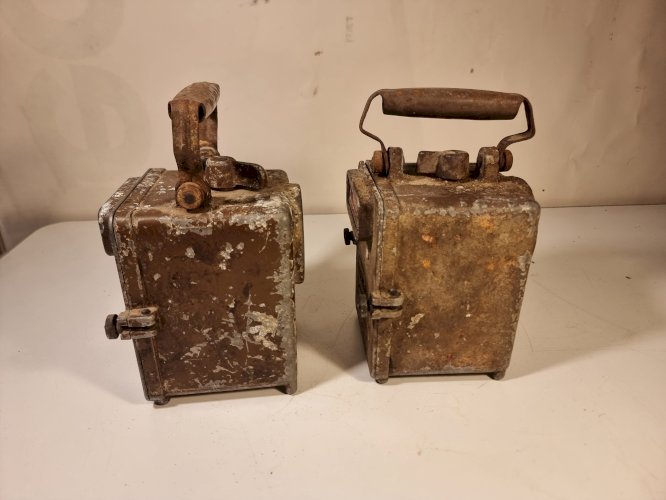 Lampes SNCF anciennes
