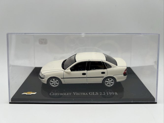  Chevrolet Vectra GLS 2.2 (1998) 1/43