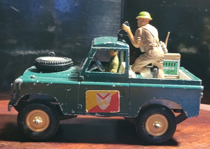 Land rover SWB Britains Ltd 1975 ech 1:32