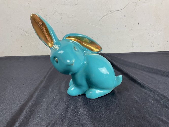 Lapin céramique Art Déco signé .