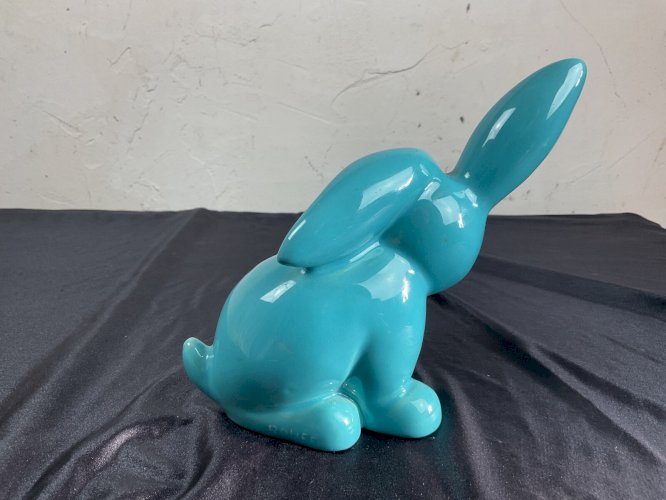 Lapin céramique Art Déco signé .