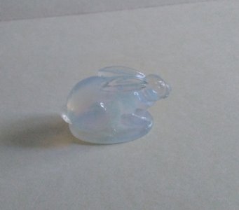 Lapin en verre opalescent Sabino