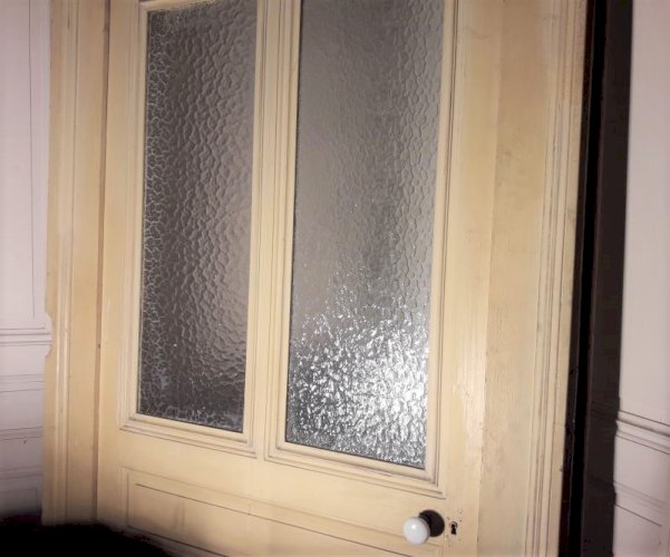 Large porte 96x219 ancienne vitrée imposte avec son chambranle 122x295(châssis, cadre, bâti)