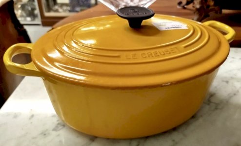 LE CREUSET COCOTTE Enameled Cast Iron Oval Lid Kitchen Art Table 7.5MAG 13/03