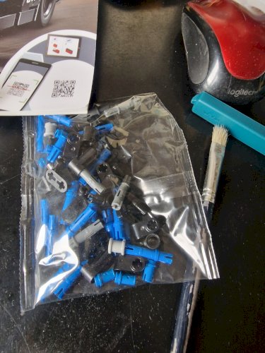 LEGO SET BOITE TECHNIC 42123 VOITURE MC LAREN SENNA GTR- BOITE OUVERTE