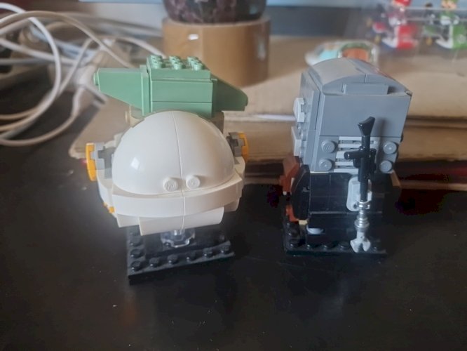 LEGO- Star Wars - the mandolarian et l'enfant