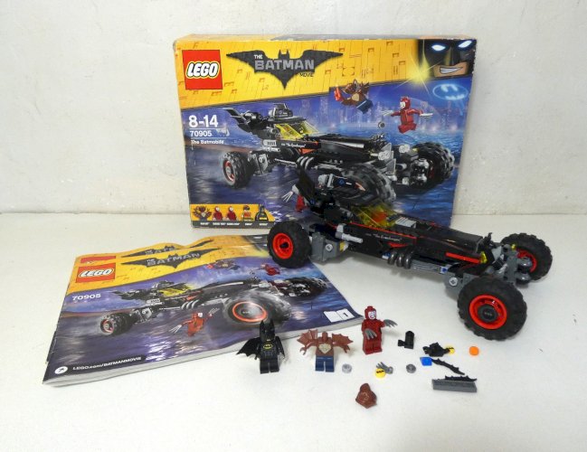 LEGO The Batman Movie 70905 : La Batmobile à compléter avec boite et notices