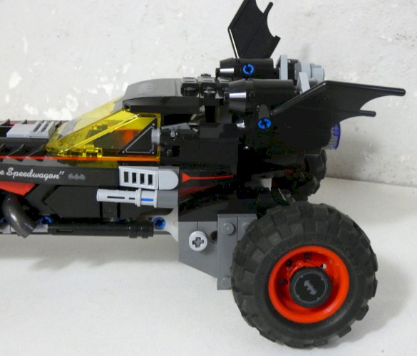 LEGO The Batman Movie 70905 : La Batmobile à compléter avec boite et notices