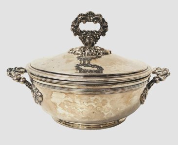 Légumier couvert a double bol en métal argenté XX siècle