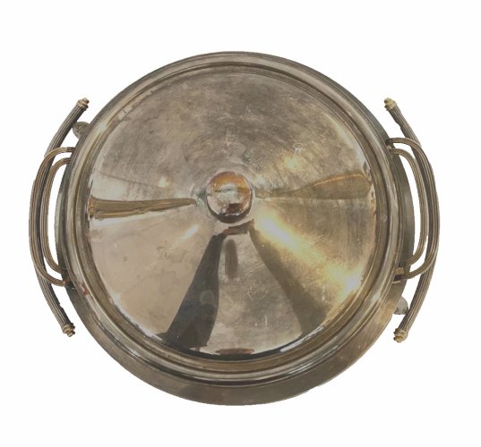 Légumier couvert et son plateau de présentation XX siècle