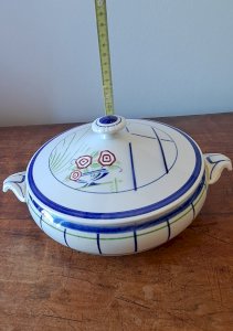 Vegetable dish model Chez Soi from Sarreguemines.