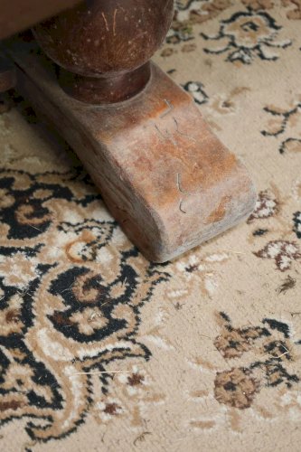 Léonie, la table basse en bois sculpté N°383