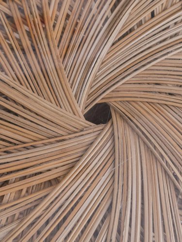 Léonie, la table basse en rotin N°346
