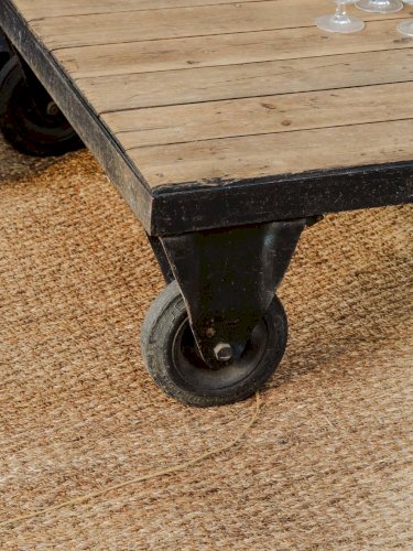 Léonie, la table basse industrielle en bois et métal N°495