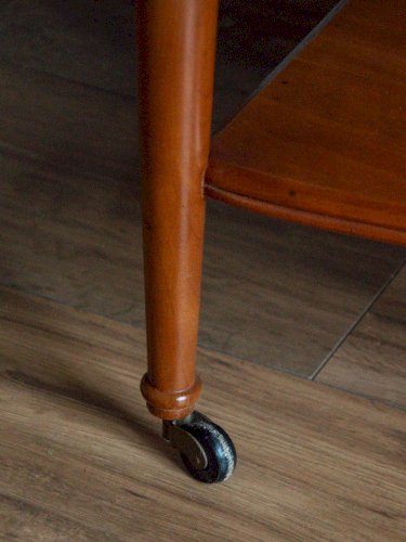 Léonie, la table basse sur roulettes N°284