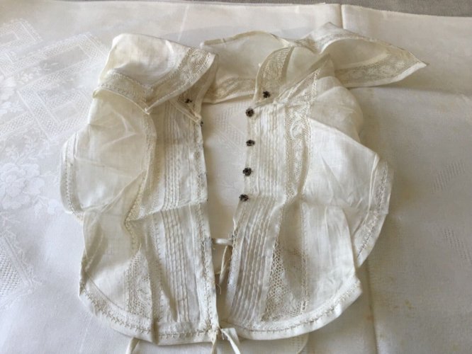 Linge Ancien Col jabot enfant brodé au fuseau Dentelle 1800/1900 Napoleon lll